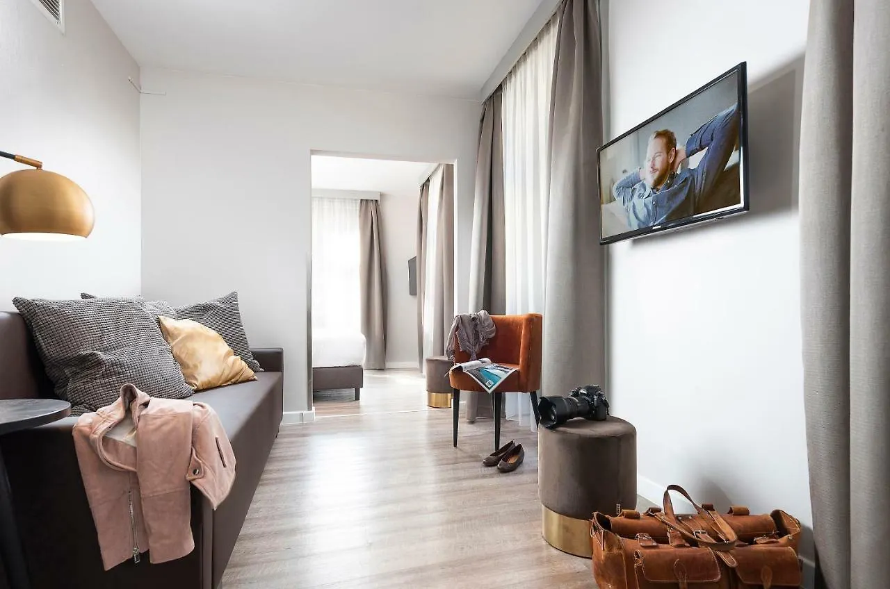 בודפשט Three Corners Hotel Art 3*,